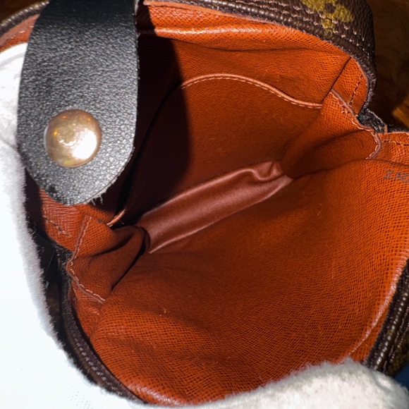 Louis Vuitton Messenger Bag vintage repurposed - Picture 11 of 16